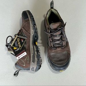 NWT LL Bean Waterproof Mens Hiking Shoes With Laces Size 8